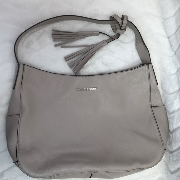 Michael Kors purse - Picture 1 of 4